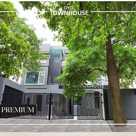 Oyo Townhouse 120 Shushant Lok Gurgaon Buitenkant foto