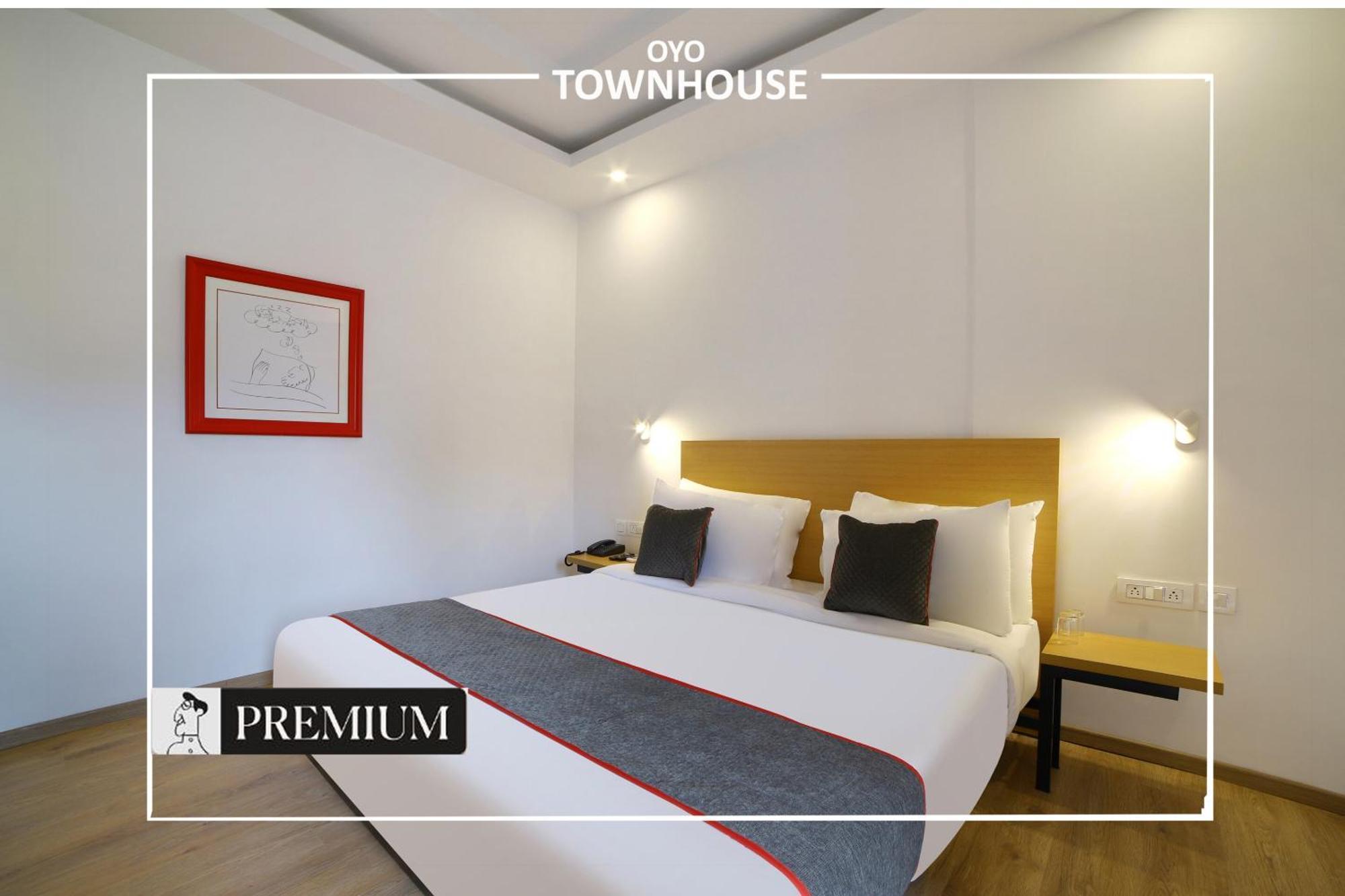 Oyo Townhouse 120 Shushant Lok Gurgaon Buitenkant foto